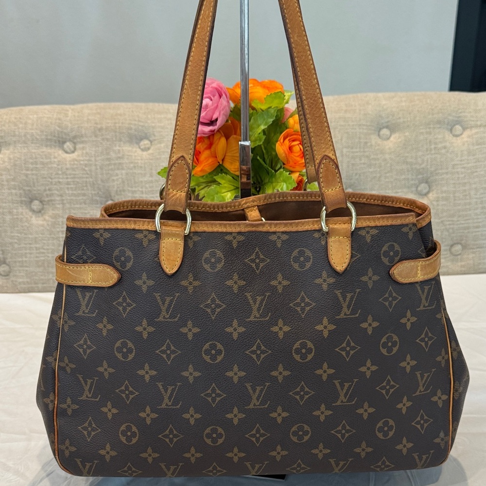 Louis Vuitton Batignolles Horizontal Monogram Shoulder Bag - Picture 4 of 13